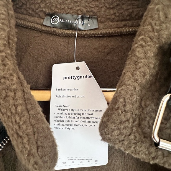 Teddy jacket with zipper M — new with tags - Picture 8 of 9